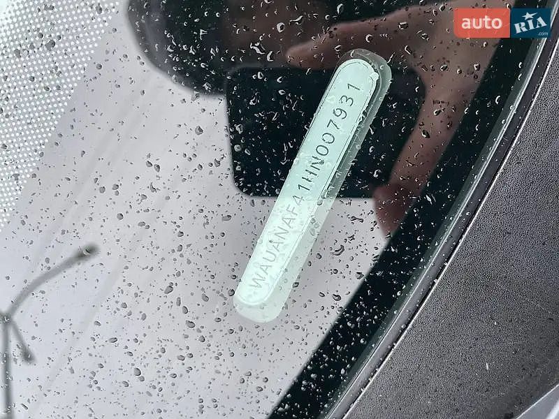 Седан Audi A4 2016 в Киеве