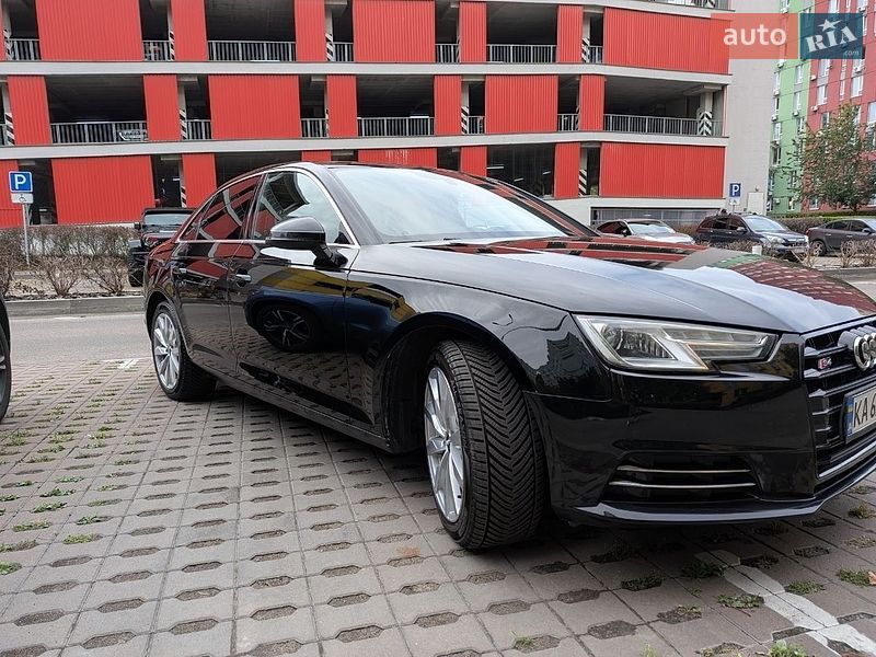 Audi A4 2017