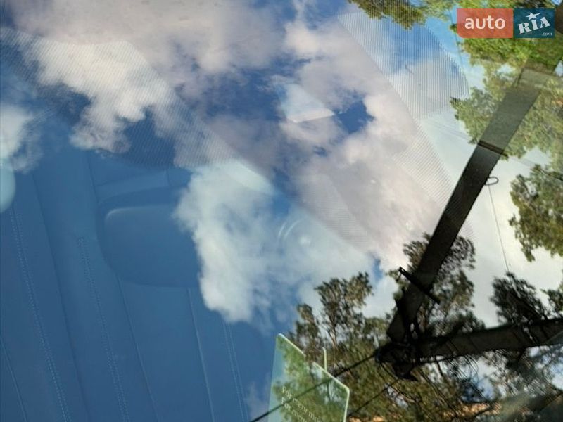 Седан Audi A4 2023 в Чернигове