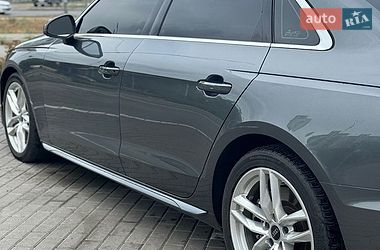 Седан Audi A4 2021 в Києві