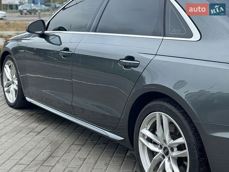 Седан Audi A4 2021 в Києві