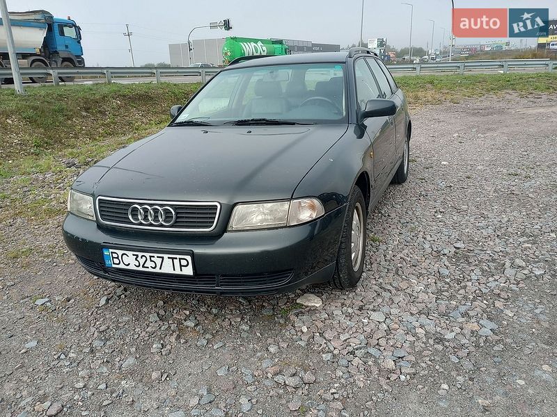 Універсал Audi A4 1998 в Львові
