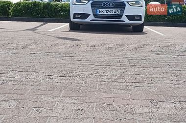 Седан Audi A4 2012 в Киеве