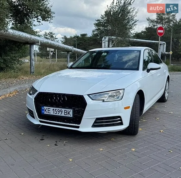 Audi A4 2015