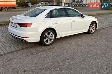 Седан Audi A4 2019 в Ужгороді