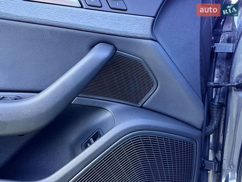 Седан Audi A4 2016 в Одессе