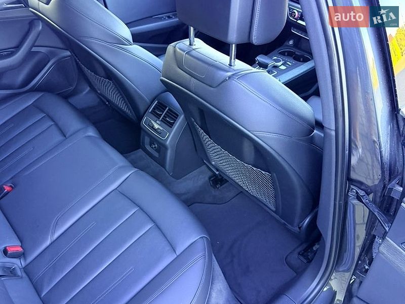 Седан Audi A4 2016 в Одессе