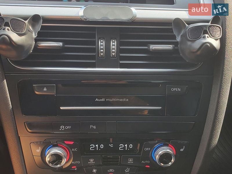 Седан Audi A4 2015 в Ивано-Франковске
