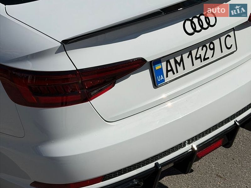 Седан Audi A4 2017 в Житомире