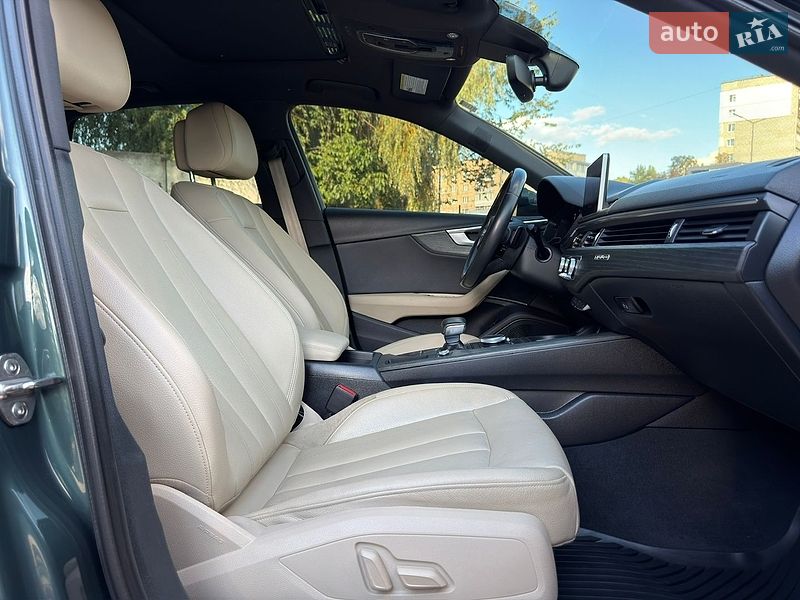 Седан Audi A4 2017 в Виннице