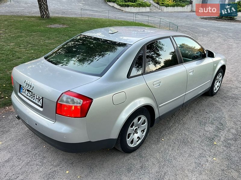 Седан Audi A4 2002 в Хмельницькому