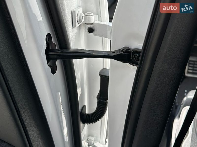 Універсал Audi A4 2018 в Ямполі