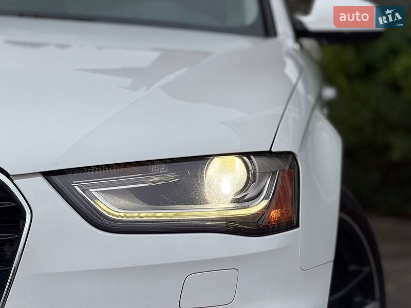 Седан Audi A4 2014 в Стрые