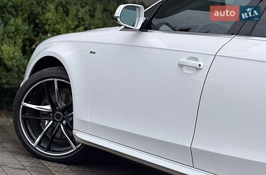 Седан Audi A4 2014 в Стрые
