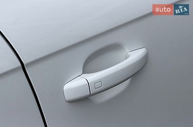 Седан Audi A4 2014 в Стрые