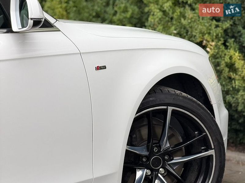 Седан Audi A4 2014 в Стрые