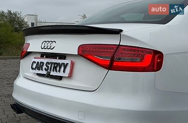 Седан Audi A4 2014 в Стрые