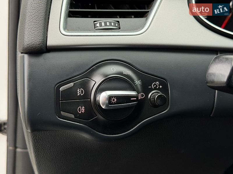 Седан Audi A4 2014 в Стрые