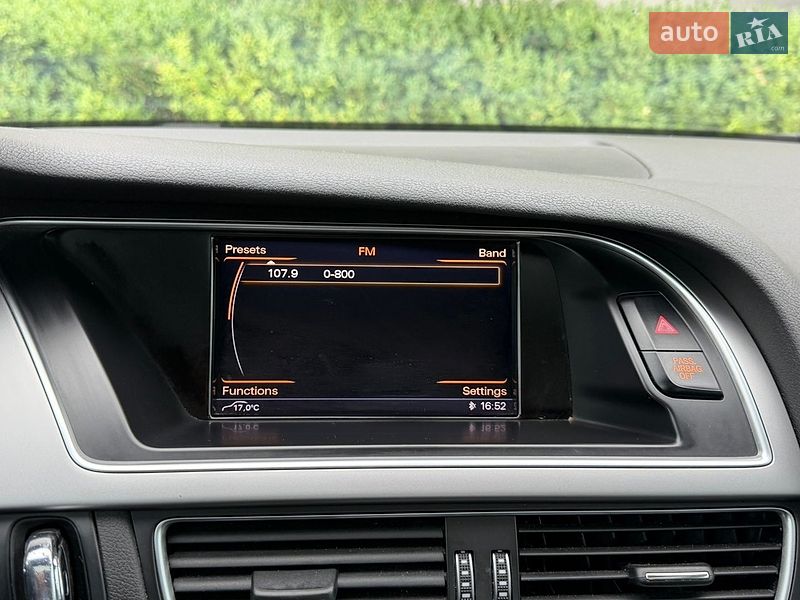 Седан Audi A4 2014 в Стрые