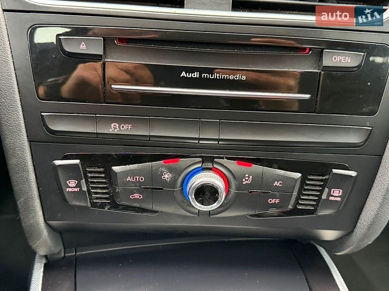 Седан Audi A4 2014 в Стрые