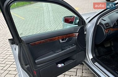 Седан Audi A4 2006 в Дрогобыче