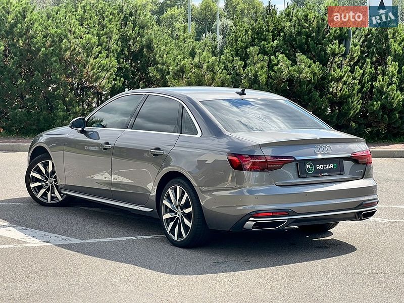 Седан Audi A4 2020 в Киеве