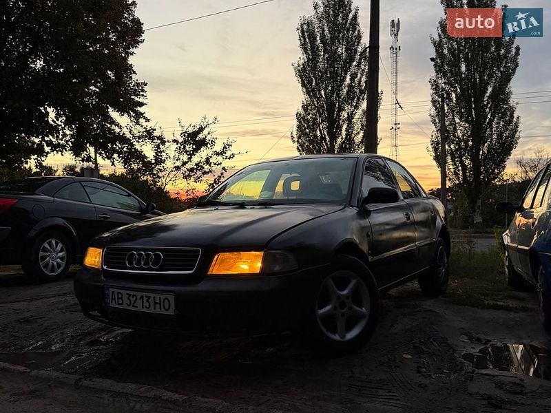 Седан Audi A4 1997 в Черкассах