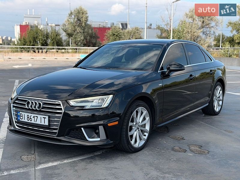 Седан Audi A4 2019 в Киеве