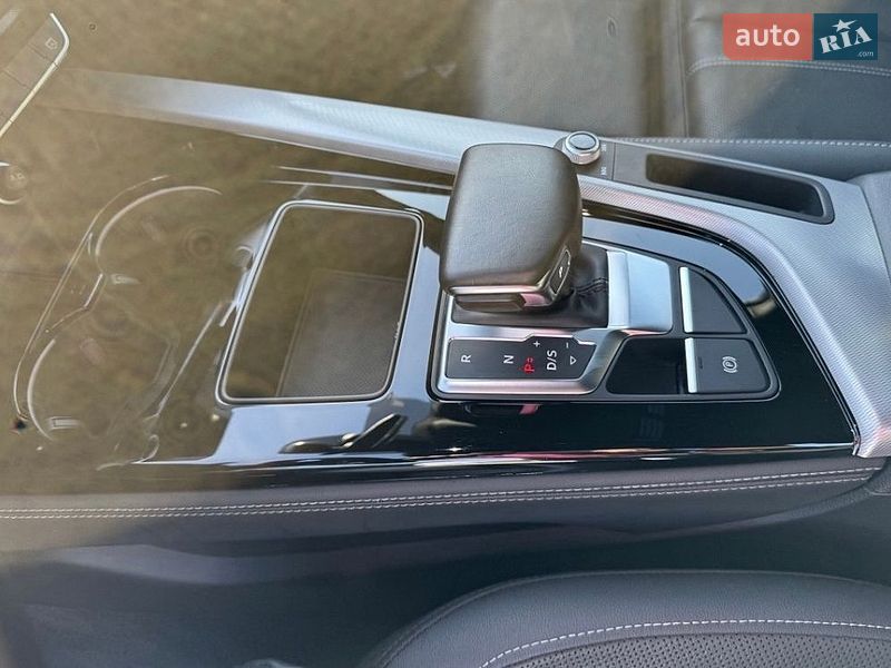 Седан Audi A4 2023 в Львові