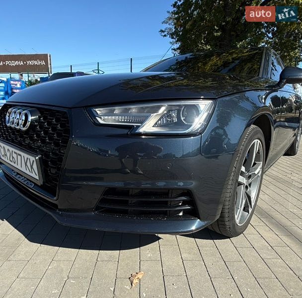 Седан Audi A4 2016 в Умані