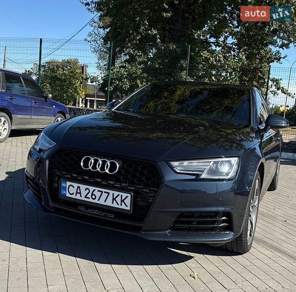 Седан Audi A4 2016 в Умані