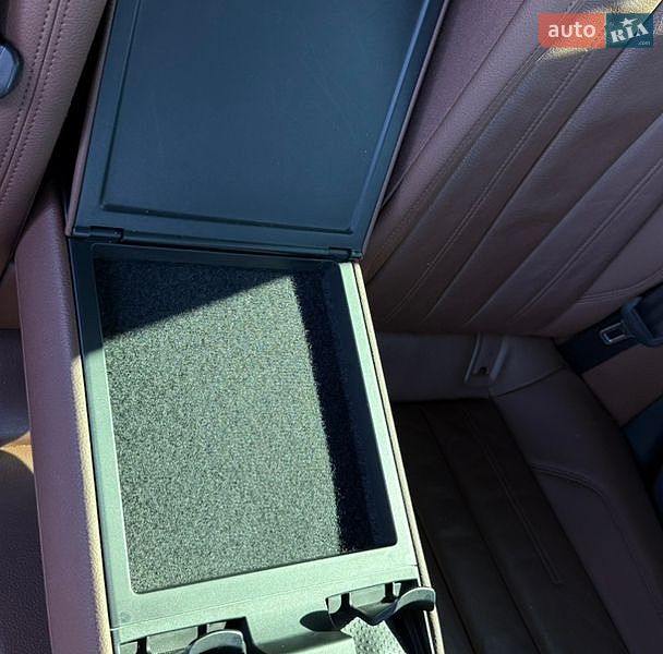 Седан Audi A4 2016 в Умані