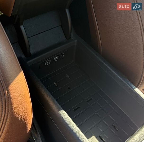 Седан Audi A4 2016 в Умані