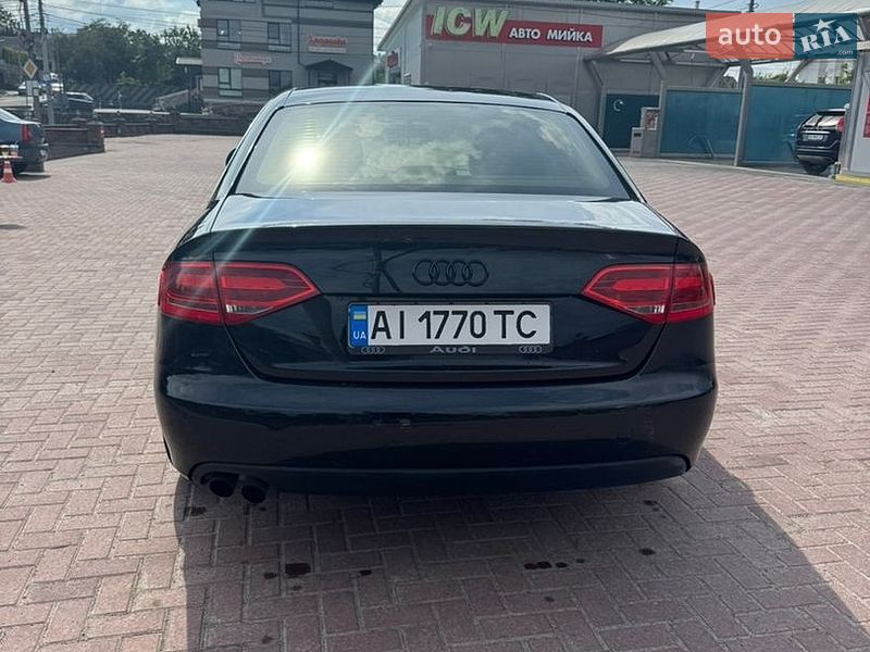 Седан Audi A4 2009 в Ровно
