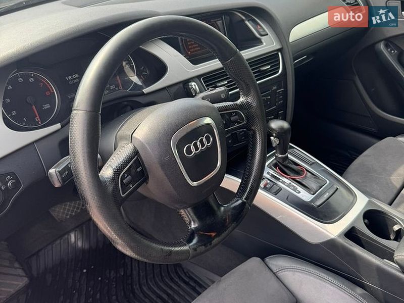 Седан Audi A4 2009 в Ровно