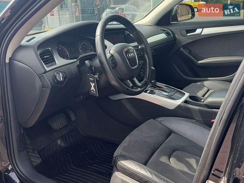 Седан Audi A4 2009 в Ровно