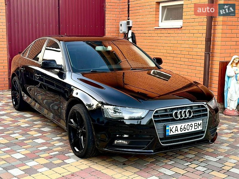 Седан Audi A4 2012 в Буче Седан Audi A4 2012 в Буче