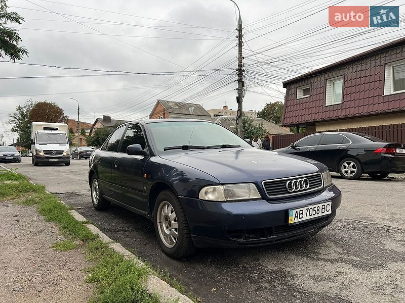 Седан Audi A4 1997 в Виннице