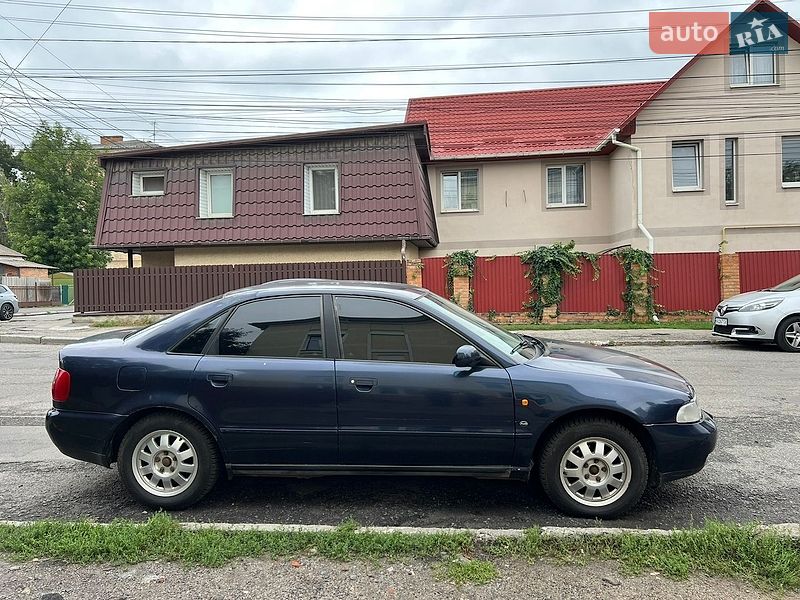 Седан Audi A4 1997 в Виннице