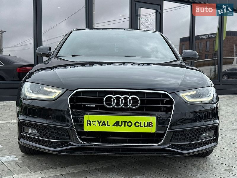 Седан Audi A4 2014 в Львові