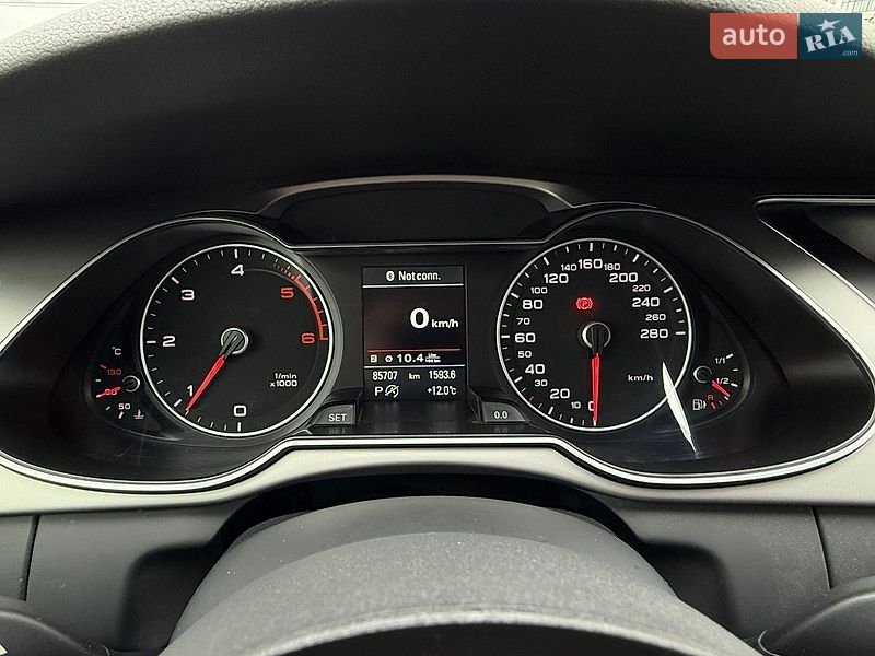 Седан Audi A4 2014 в Львові