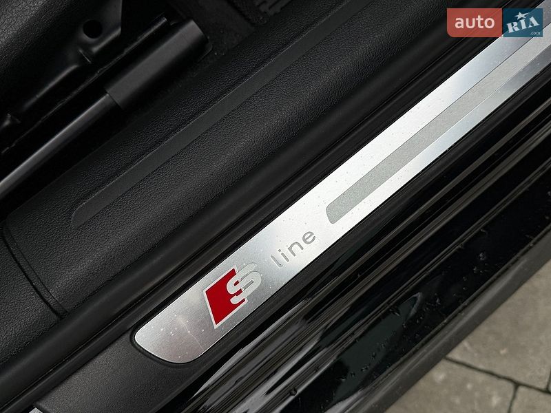 Седан Audi A4 2014 в Львові