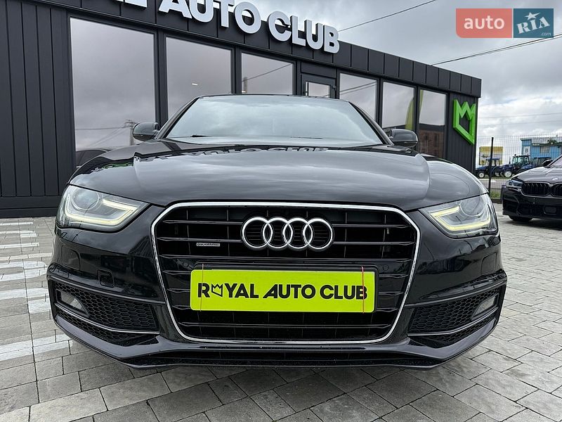 Седан Audi A4 2014 в Львові