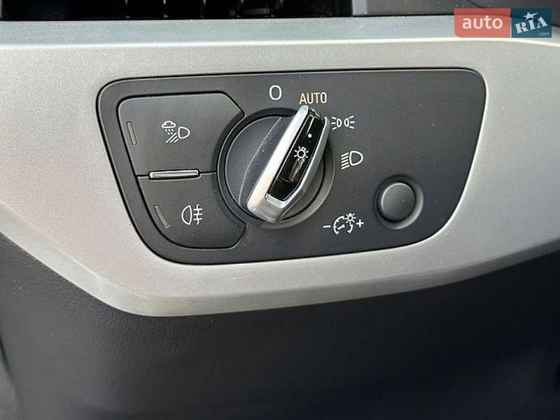 Седан Audi A4 2016 в Києві