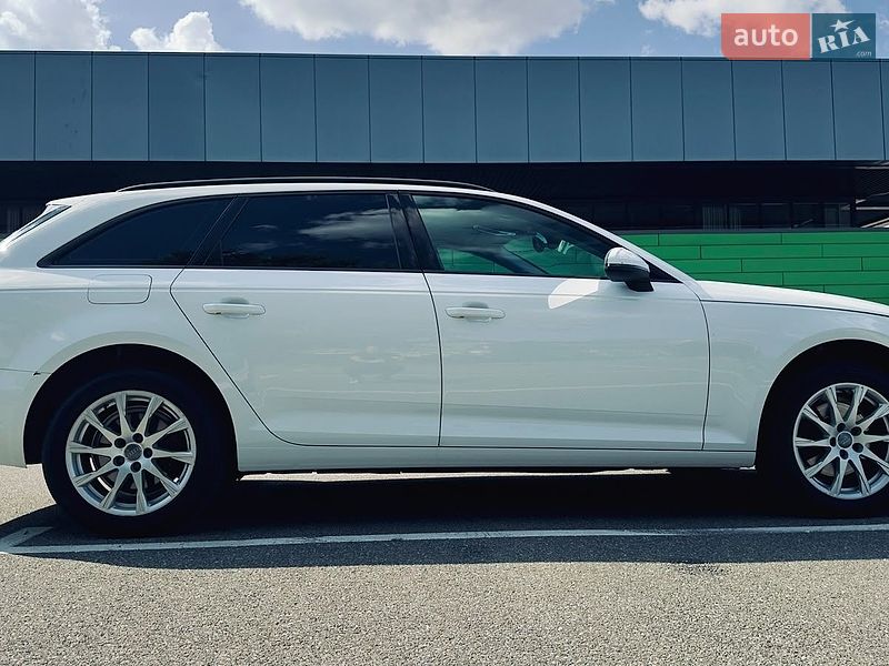 Универсал Audi A4 2018 в Киеве