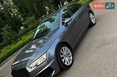 Седан Audi A4 2018 в Львове