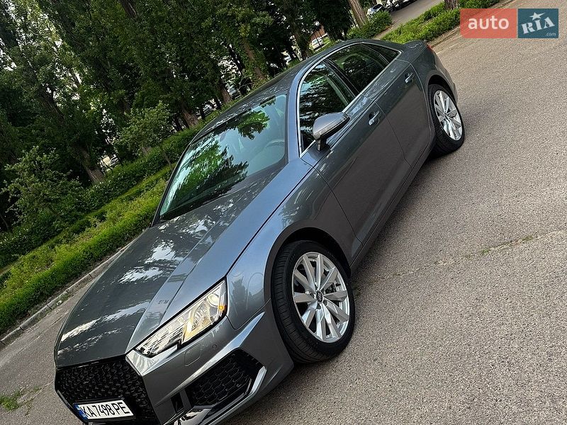 Седан Audi A4 2018 в Львові фото Седан Audi A4 2018 в Львові