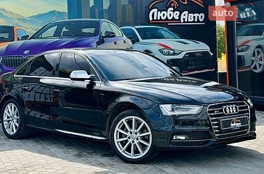 Седан Audi A4 2015 в Львове