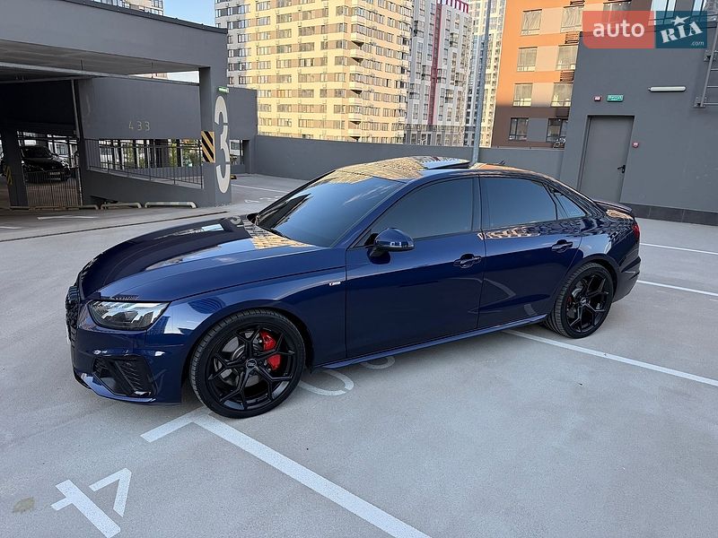 Седан Audi A4 2021 в Києві