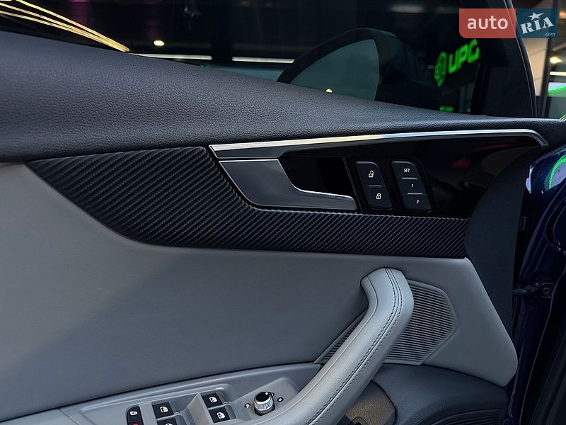 Седан Audi A4 2021 в Києві